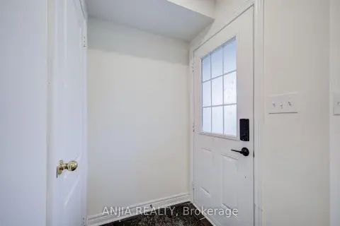 Markham Cornell community 375 White's Hill Ave For Sale