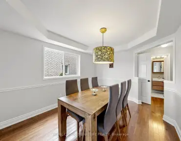 
81 Pinnacle Trl Bayview Wellington - 4 beds 4 baths 2 parking space(s) listed at $1099000