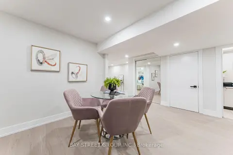 Vaughan West Woodbridge community 146 Cabinet Cres For Sale
