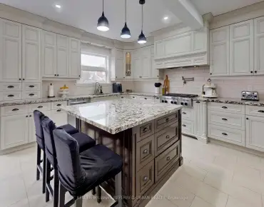 
208 Maria Antonia Rd Vellore Village - 4 beds 3 baths 2 parking space(s) listed at $1649999