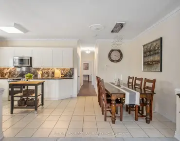 
119 Blackthorn Dr Maple - 2 beds 3 baths 2 parking space(s) listed at $1215000