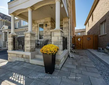 
29 Ness Dr Rural Richmond Hill - 3 beds 4 baths 1 parking space(s) listed at $998800