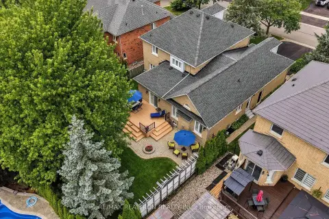 Newmarket Stonehaven-Wyndham community 1006 Northern Prospect Cres For Sale