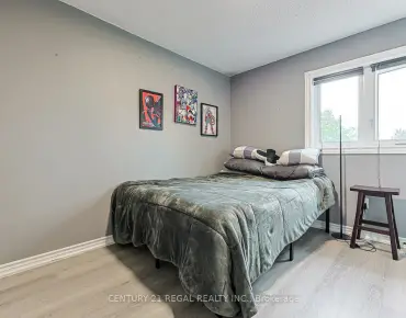 
599 Sandford St Armitage - 4 beds 4 baths 2 parking space(s) listed at $1245000