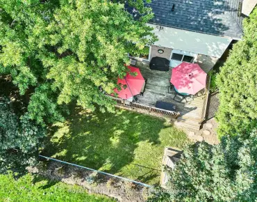 
7 Judy Crt Markham Village - 4 beds 3 baths 2 parking space(s) listed at $1199000