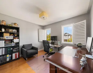 
19 Dace Dr Vellore Village - 4 beds 4 baths 2 parking space(s) listed at $1350000