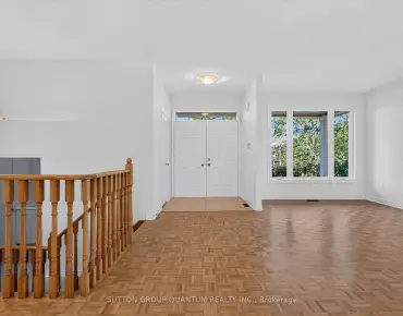 149 Haymer Dr Maple, Vaughan 3 beds 3 baths 2 garage $1.2M