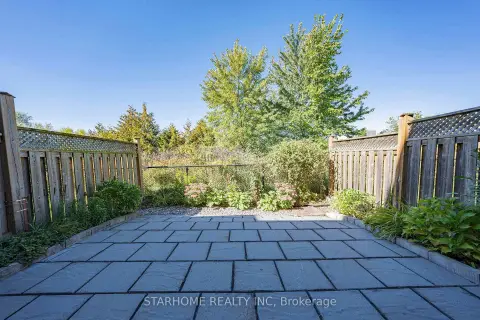 Markham Berczy community 14 Valliere Dr For Sale