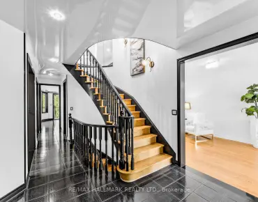 106 Larratt Ln Westbrook - 4 睡房 5 卫生间 2 车位叫价1299900加元