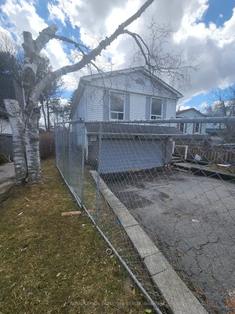 Richmond Hill North Richvale community 29 Lillooet Cres For Sale