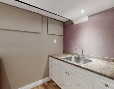 10 Station Ln Unionville - 4 睡房 7 卫生间 2 车位叫价2850000加元