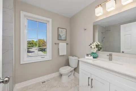 Markham Milliken Mills East community 95 Gillingham Ave For Sale