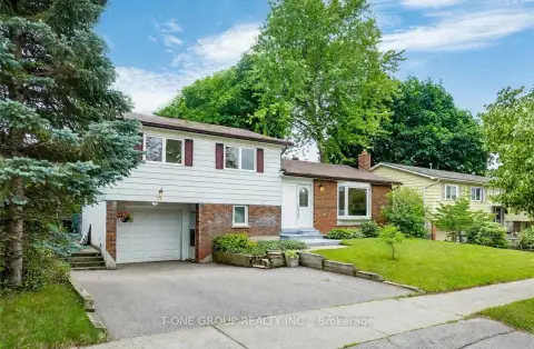 Markham Markham Village community 77 Parkway Ave For Sale