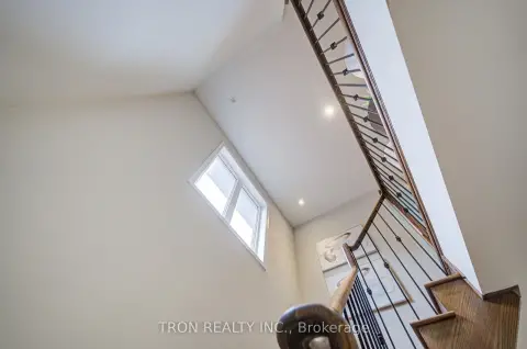 Richmond Hill Westbrook community 33 Mazarine Ln For Sale