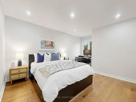 Vaughan Crestwood-Springfarm-Yorkhill community 21 GLENMANOR Way For Sale