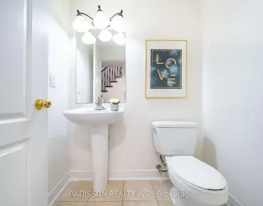 863 Oaktree Cres Summerhill Estates - 3 睡房 3 卫生间 2 车位叫价998000加元