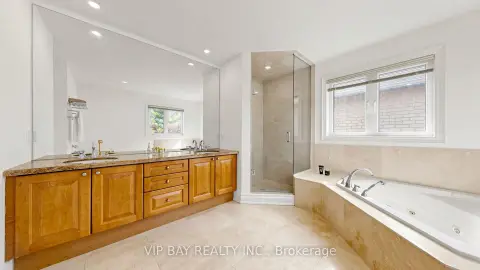 Richmond Hill South Richvale community 12 Mackay Dr For Sale