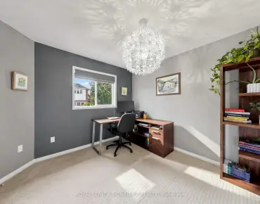 
81 Pinnacle Trl Bayview Wellington - 4 beds 4 baths 2 parking space(s) listed at $1299000
