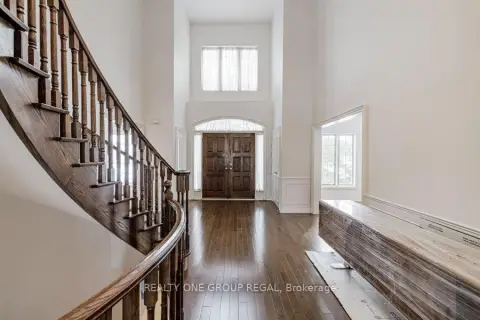 Richmond Hill Bayview Hill community 17 Dunloe Rd For Sale