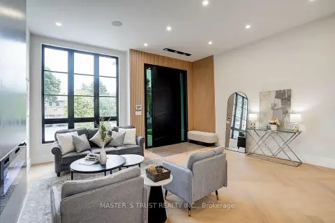 Markham Unionville community 202 Carlton Rd For Sale