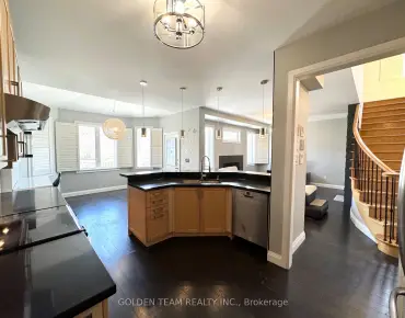9 Ridgecrest Rd Berczy - 4 beds 4 baths 2 parking space(s) listed at $1888000