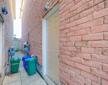 
100 Douglas Haig Dr Middlefield - 4 beds 4 baths 2 parking space(s) listed at $1099000
