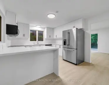 
90 Proctor Ave Grandview - 4 beds 3 baths  parking space(s) listed at $1599000