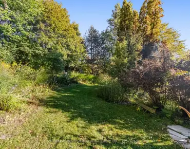 25 Main St Kleinburg, Vaughan 3 beds 2 baths 2 garage $2.5M