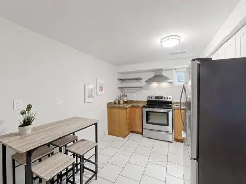 Markham Markham Village community 12 Sir Pellias Terr For Sale