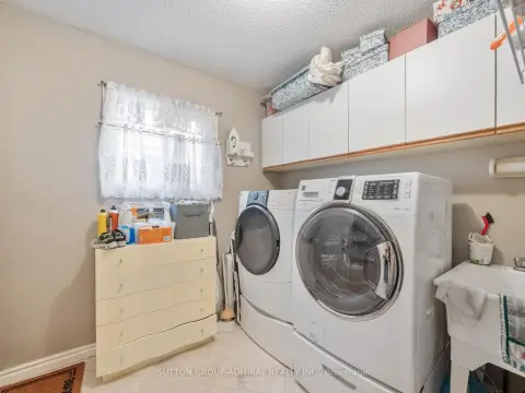 Richmond Hill Doncrest community 49 Miriam Cres For Sale