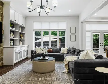
95 Woodvalley Cres Patterson - 4 beds 5 baths 2 parking space(s) listed at $2649000
