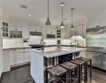 
8 Lester B Pearson St Kleinburg - 3 beds 2 baths  parking space(s) listed at $2799000
