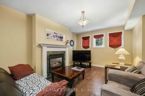Vaughan East Woodbridge community 93 Velmar Dr For Sale