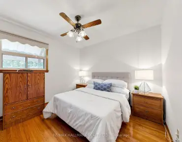 
4 Multiflora Pl Bayview Glen - 4 beds 3 baths 2 parking space(s) listed at $1450000