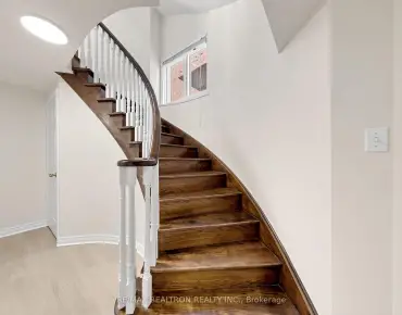 
81 Lichfield Rd Unionville - 3 beds 3 baths 1 parking space(s) listed at $1098000