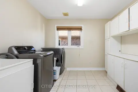 Vaughan Sonoma Heights community 121 Silverado Trl For Sale