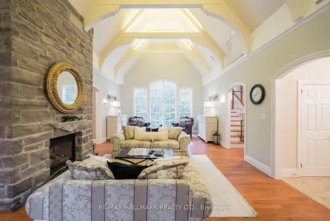 Whitchurch-Stouffville Rural Whitchurch-Stouffville community 5016 Cherry St For Sale
