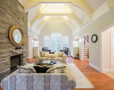 
5016 Cherry St Rural Whitchurch-Stouffville - 4 beds 4 baths 2 parking space(s) listed at $2399000