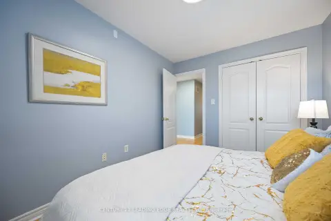 Markham Milliken Mills East community 54 Redkey Dr For Sale