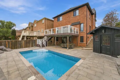 Richmond Hill Oak Ridges Lake Wilcox community 61 Barnwood Dr For Sale