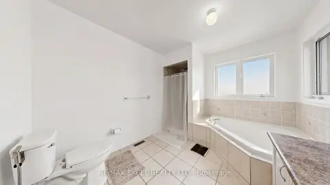 Richmond Hill Westbrook community 44 Canyon Hill Ave For Sale