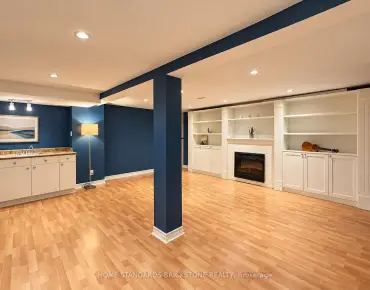 
171 Brownridge Dr Brownridge - 3 beds 4 baths 2 parking space(s) listed at $1188000