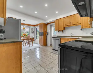 114 Golf Links Dr S Aurora Highlands, Aurora 3 beds 3 baths 2 garage $999K