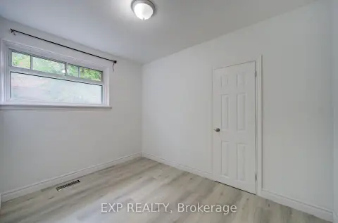 Richmond Hill Crosby community 167 Taylor Mills Dr N For Sale