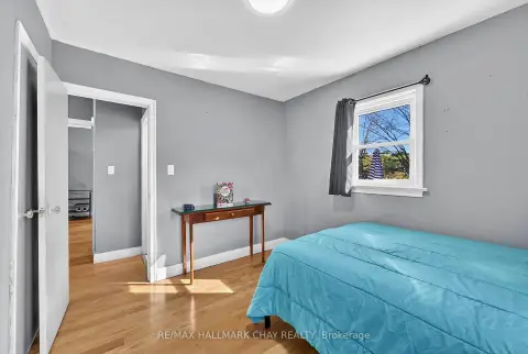 Newmarket Gorham-College Manor community 90 Roxborough Rd For Sale