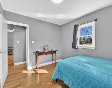 
90 Roxborough Rd Gorham-College Manor - 2 beds 2 baths  parking space(s) listed at $789900