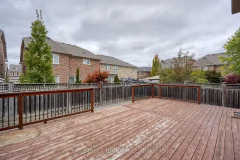 Markham Victoria Square community 82 Prince Of Wales Dr For Sale