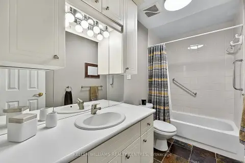 Newmarket Huron Heights-Leslie Valley community 141 Lundys Ln For Sale