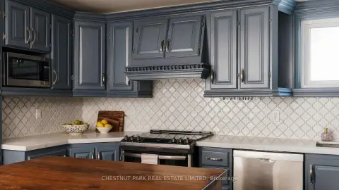 Newmarket Huron Heights-Leslie Valley community 65 Lundy's Ln For Sale