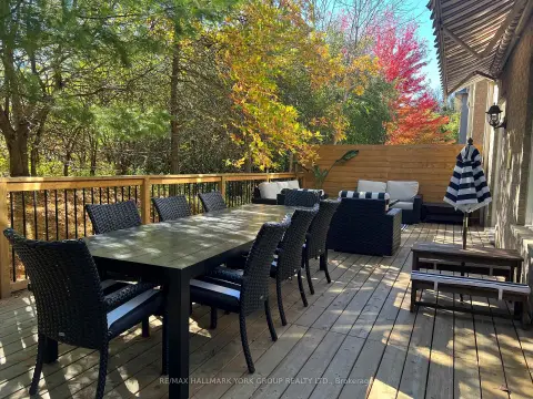 Richmond Hill Oak Ridges Lake Wilcox community 280 Paradelle Dr For Sale